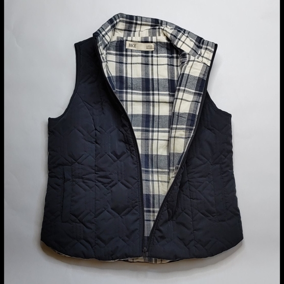 BKE Quilted Vest with Plaid Interior Large - Picture 3 of 4